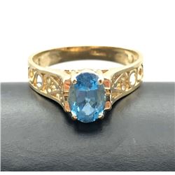 14K RING WITH BLUE STONE SIZE 5.5