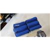 Image 2 : ANKLE WEIGHTS AND DUMBELL