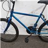 Image 2 : PAINTED BLUE NO NAME BIKE