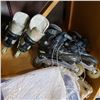 Image 2 : New rubber boots size 10 and 4 pairs of rollerblades, mission, bauer, nike etc size 6, 9 and other