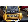 Image 2 : DEWALT PORTABLE AIR COMPRESSOR