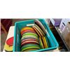 Image 2 : TOTE OF FRISBEE GOLF DISCS