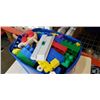 Image 2 : TOTE OF MEGA BLOKS