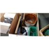 Image 2 : BOX OF COLLECTIBLES