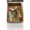 Image 3 : LOT OF JEWELRY, NECKLACES AND VINTAGE COLLECTABLES