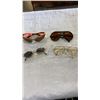 Image 3 : 10 Ryders sunglasses with cases