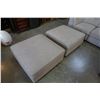 Image 2 : Small 2 piece sectional couch with two ottomans