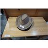 Image 1 : 5 NEW COWBOY HATS