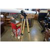Image 2 : VINTAGE TELESCOPE ON TRIPOD