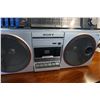 Image 2 : SONY CFS-500 VINTAGE BOOMBOX