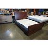 Image 1 : QUEENSIZE SLEIGH BED FRAME
