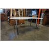 Image 2 : GLASSTOP BEAN SHAPE DESK WITH ADJUSTABLE LEGS