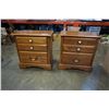 Image 2 : PAIR OF OAK SHERMAG NIGHTSTANDS