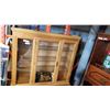 Image 2 : 2 PIECE OAK CHINA CABINET