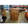 Image 1 : VITNAGE WATERFALL DRESSER WITH DOVETAILED DRAWERS