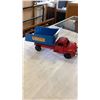 Image 3 : TRAY OF TOY CARS, VINTAGE METAL GRAVEL TRUCK AND  STRUCTO DUMP TRUCK