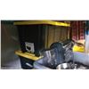 Image 2 : LARGE LOT OF CATERING DISHES, PLATES AND MORE