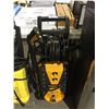 Image 1 : PowerPlay Pressure Jet Pressure Washer 2000 PSI