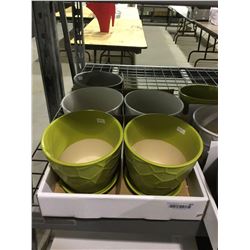 Round Pot Assorted Colors (7.5" x 7.5" x 6.5") Lot of 5