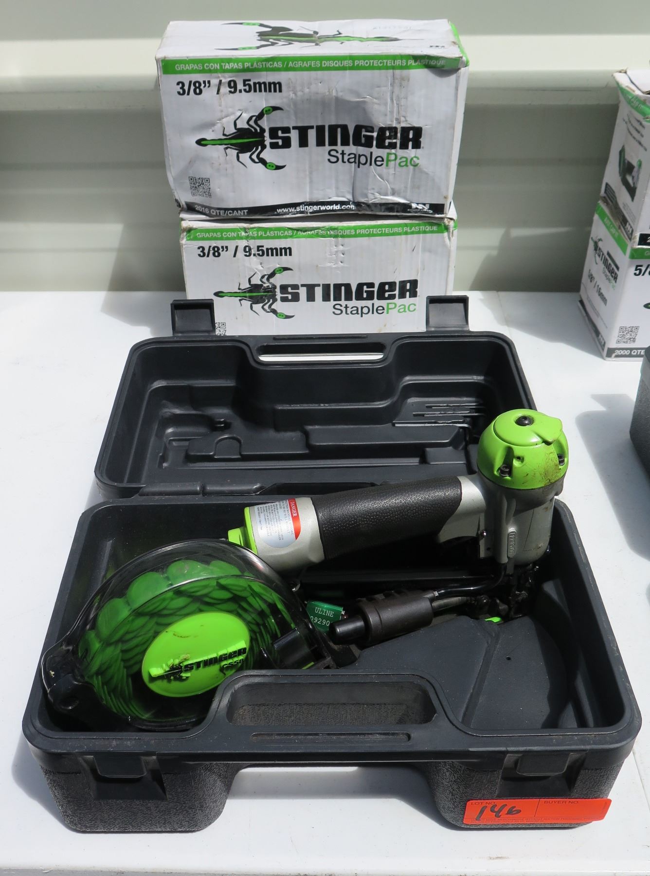 Stinger CS58 Cap Stapler in Hard Case w/ 2 Boxes StaplePac Staples