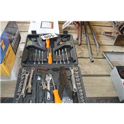 TOOL SET