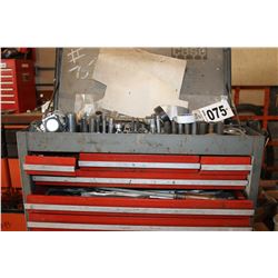 ROLLING TOOL CHEST (RED) C/W ALL TOOLS