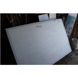 2 - 4' X 6' PLYWOOD SIGNS