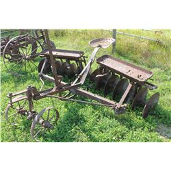 HORSE DISC C/W SEAT & TRUCK