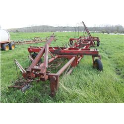 KENDON 60' - 18 SECTION DIAMOND HARROWS & DRAWBAR