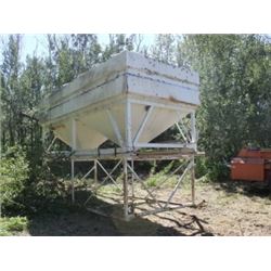APPROX. 16' TOTE TANK C/W AUGERS & STAND