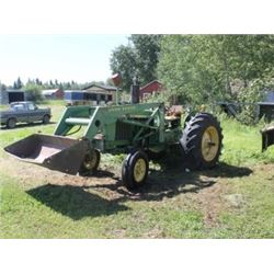 JOHN DEERE 2020 GAS TRACTOR