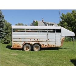 1992 GOERTZEN 16' TANDEM AXLE GOOSENECK STOCK TRAILER