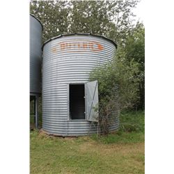 BUTLER 4 RING BIN C/W WOOD FLOOR