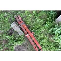 JOHN DEERE HITCH & 2 BRACKETS