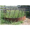 Image 1 : BALE FEEDER