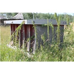 SELF FEEDER C/W METAL ROOF