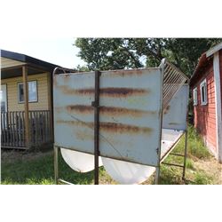 METAL/PLASTIC FEEDER