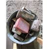 Image 2 : WASH TUB WITH LUNCH KIT, TINS, ETC