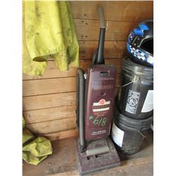 HOOVER VACUUM
