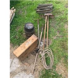 2 COLLARS, FORKS, OLD PLANES, 13 SMALL RUB. TUBS