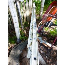 APROX. 24' FEATHERLIGHT ALUMINUM EXTENSION LADDER