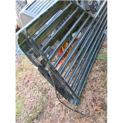 5th wheel louvered tail gate for Dodge Ram pickup truck