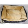 Image 1 : NEW PET BED