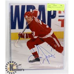 CHRIS DRAPER  AUTOGRAPHED 8 X 10 PHOTO