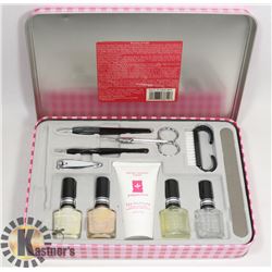 LADIES MANICURE SET