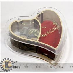VINTAGE HEART SHAPE MUSICAL JEWELRY BOX