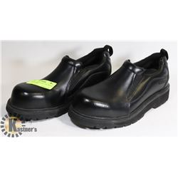 PAIR OF DAKOTA STEEL TOE SHOES. SIZE 7. WOMENS