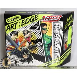 NEW CRAYOLA ART WITH EDGE JUSTICE LEAGUE ART SET