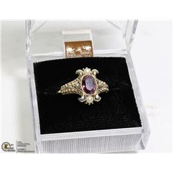 ESTATE AMETHYST COLORED STONE RING SIZE 9.5