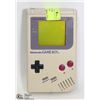 Image 1 : 1989 GAMEBOY SYSTEM WITH WRESTLING GAME ORIGINAL